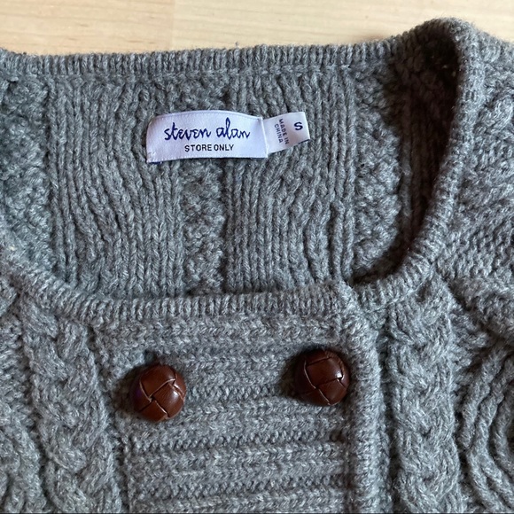 Steven Alan sweater - Picture 3 of 6